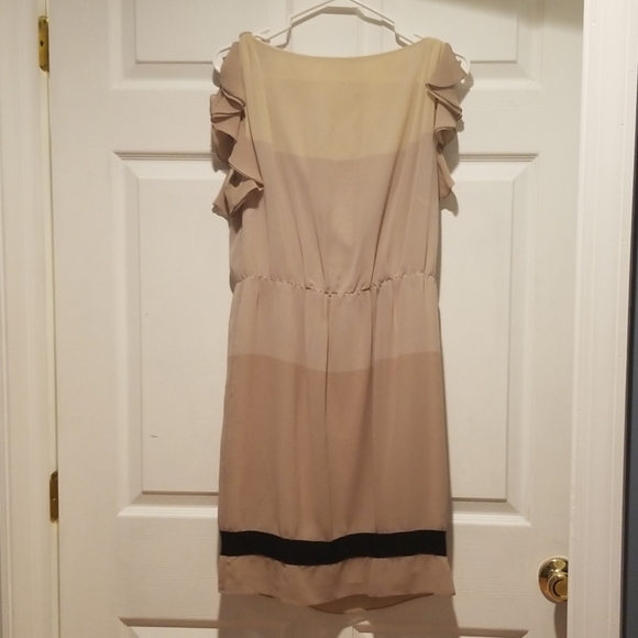 LOFT Dresses & Skirts - Ann Taylor Loft light and flowey dress